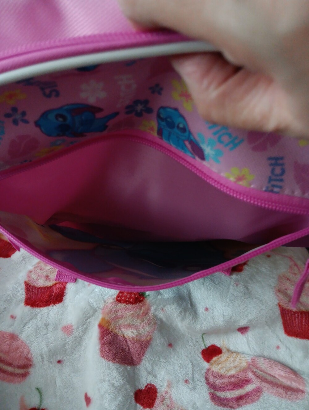 Lilo & Stitch Backpack - Picture 6 of 11